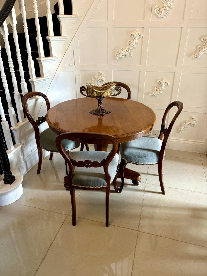 Antique Victorian Mahogany Tilt-Top Dining / Centre Table